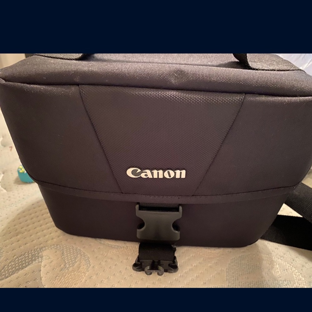 Canon camera - Picture 6 of 7